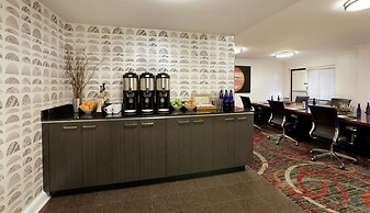 The Verve Hotel Boston Natick, Tapestry Collection by Hilton