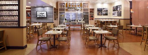 The Verve Hotel Boston Natick, Tapestry Collection by Hilton