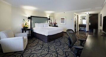 The Verve Hotel Boston Natick, Tapestry Collection by Hilton