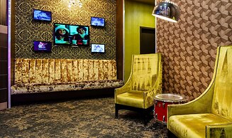 The Verve Hotel Boston Natick, Tapestry Collection by Hilton