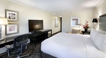 The Verve Hotel Boston Natick, Tapestry Collection by Hilton