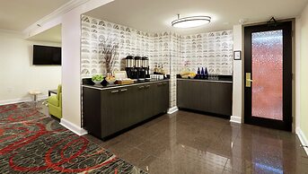 The Verve Hotel Boston Natick, Tapestry Collection by Hilton