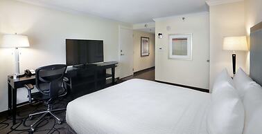 The Verve Hotel Boston Natick, Tapestry Collection by Hilton
