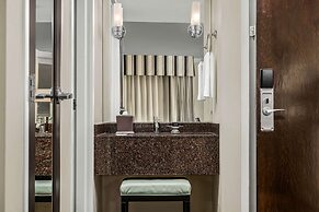 The Verve Hotel Boston Natick, Tapestry Collection by Hilton