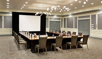 The Verve Hotel Boston Natick, Tapestry Collection by Hilton