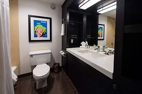 The Verve Hotel Boston Natick, Tapestry Collection by Hilton