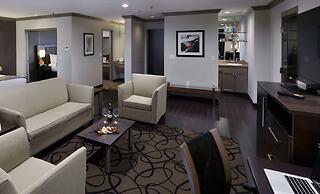 The Verve Hotel Boston Natick, Tapestry Collection by Hilton