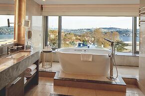 Conrad Istanbul Bosphorus
