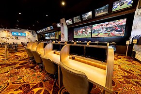 Luxor Hotel and Casino