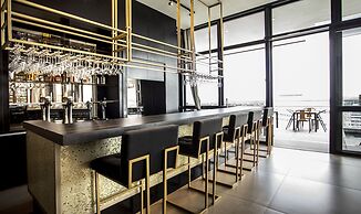 Avani Windhoek Hotel & Casino