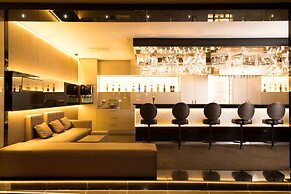 Avani Windhoek Hotel & Casino