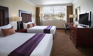 Avani Windhoek Hotel & Casino