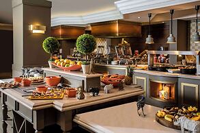 Avani Windhoek Hotel & Casino