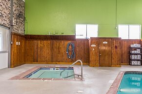 EverSpring Inn & Suites