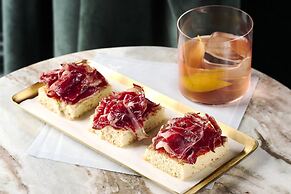 Beacon Grand, A Union Square Hotel