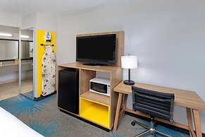 Days Inn by Wyndham Savannah