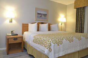 Days Inn & Suites by Wyndham Airport Albuquerque