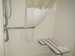 Days Inn & Suites by Wyndham Airport Albuquerque