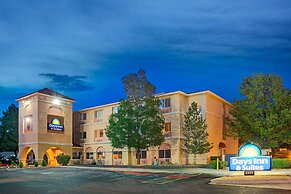 Days Inn & Suites by Wyndham Airport Albuquerque
