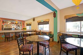 Days Inn & Suites by Wyndham Airport Albuquerque