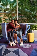Disneyland Hotel