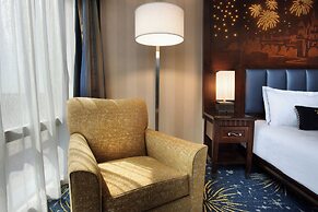 Disneyland Hotel