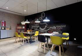 B&B Hotel Reims Centre Erlon