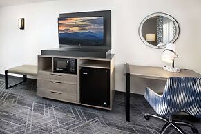 Country Inn & Suites by Radisson Asheville Downtown Tunnel Road