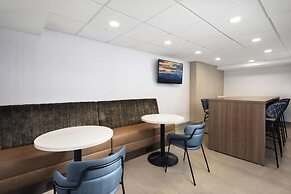 Country Inn & Suites by Radisson Asheville Downtown Tunnel Road