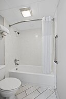 Days Inn by Wyndham Nashville Saint Thomas West Hospital