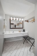 Days Inn by Wyndham Nashville Saint Thomas West Hospital