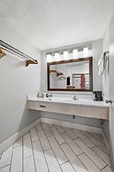 Days Inn by Wyndham Nashville Saint Thomas West Hospital