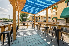 Days Inn by Wyndham Nashville Saint Thomas West Hospital