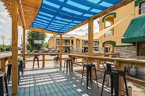 Days Inn by Wyndham Nashville Saint Thomas West Hospital