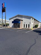 Motel 6 Eau Claire, WI