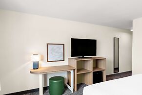 Spark by Hilton Springfield Southwest