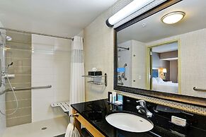 Hampton Inn & Suites Raleigh/Crabtree Valley