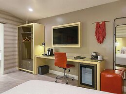 Bluestem Hotel Torrance Los Angeles, Ascend Hotel Collection