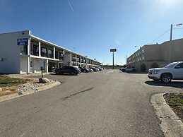 Relax Inn by OYO Columbus OH I 70