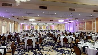 DoubleTree by Hilton Boston North Shore