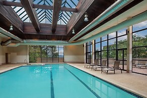 DoubleTree by Hilton Boston North Shore