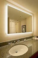 DoubleTree by Hilton Boston North Shore