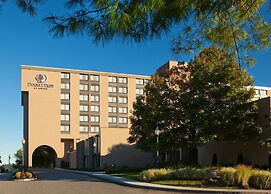 DoubleTree by Hilton Boston North Shore