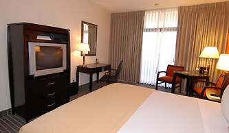 Oakland Airport Executive Hotel