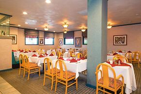 Oakland Airport Executive Hotel