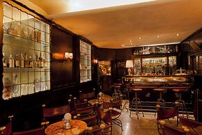 Hotel Saturnia & International