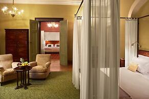 Hotel Saturnia & International