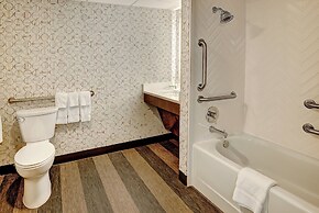 Holiday Inn East Windsor by IHG