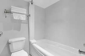 Seven Oaks Hotel Regina