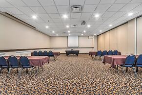 Seven Oaks Hotel Regina